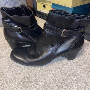 Naturalizer Short Leather Black Boots 10 NARROW